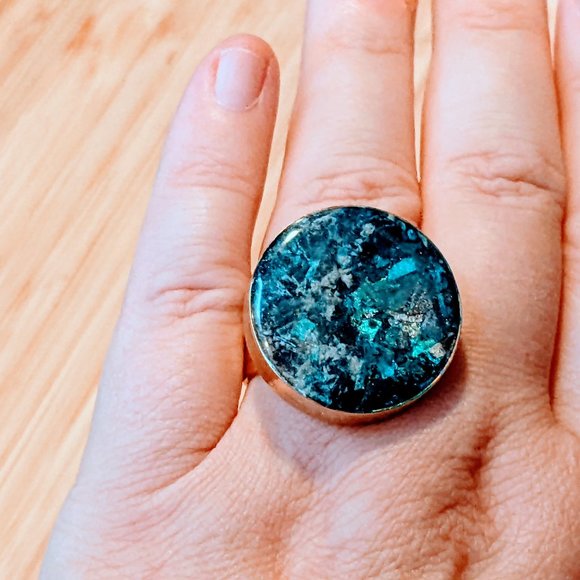 One of a kind cocktail ring- beautiful blues! - Picture 1 of 3